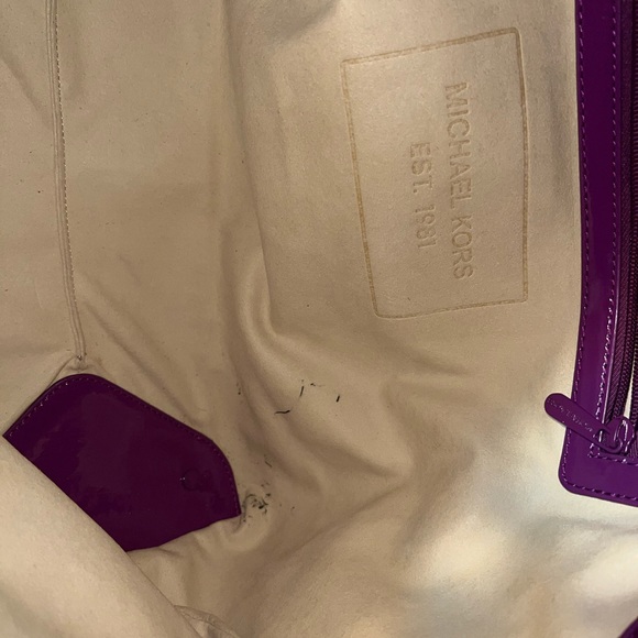 Pomegranate MK Purse - Picture 12 of 14